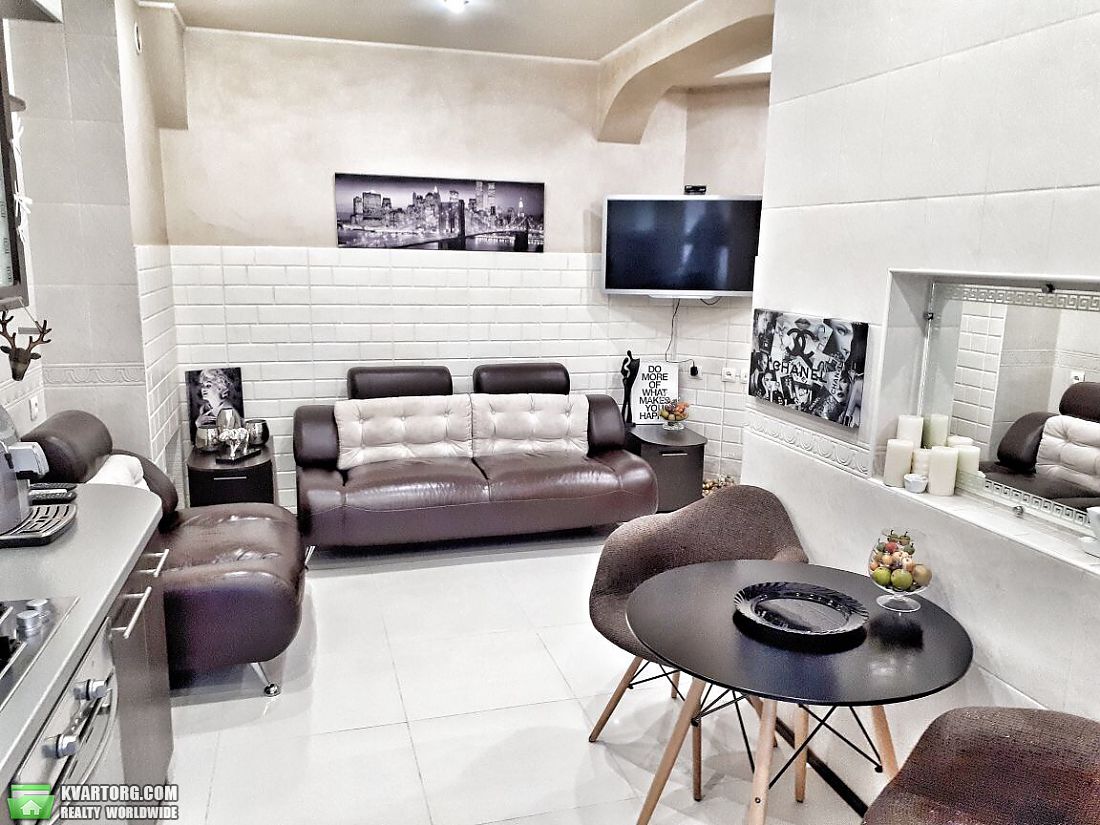 Sell 2-room apartment. Днепропетровск, набережная ленина — photo 1