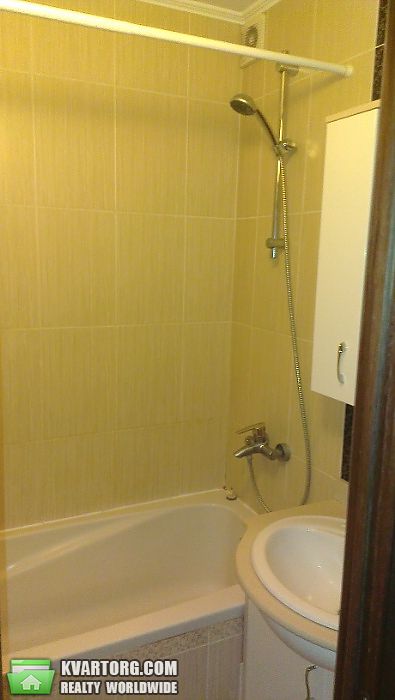 Rent out 2-room apartment. Киев,  Озерная — photo 6