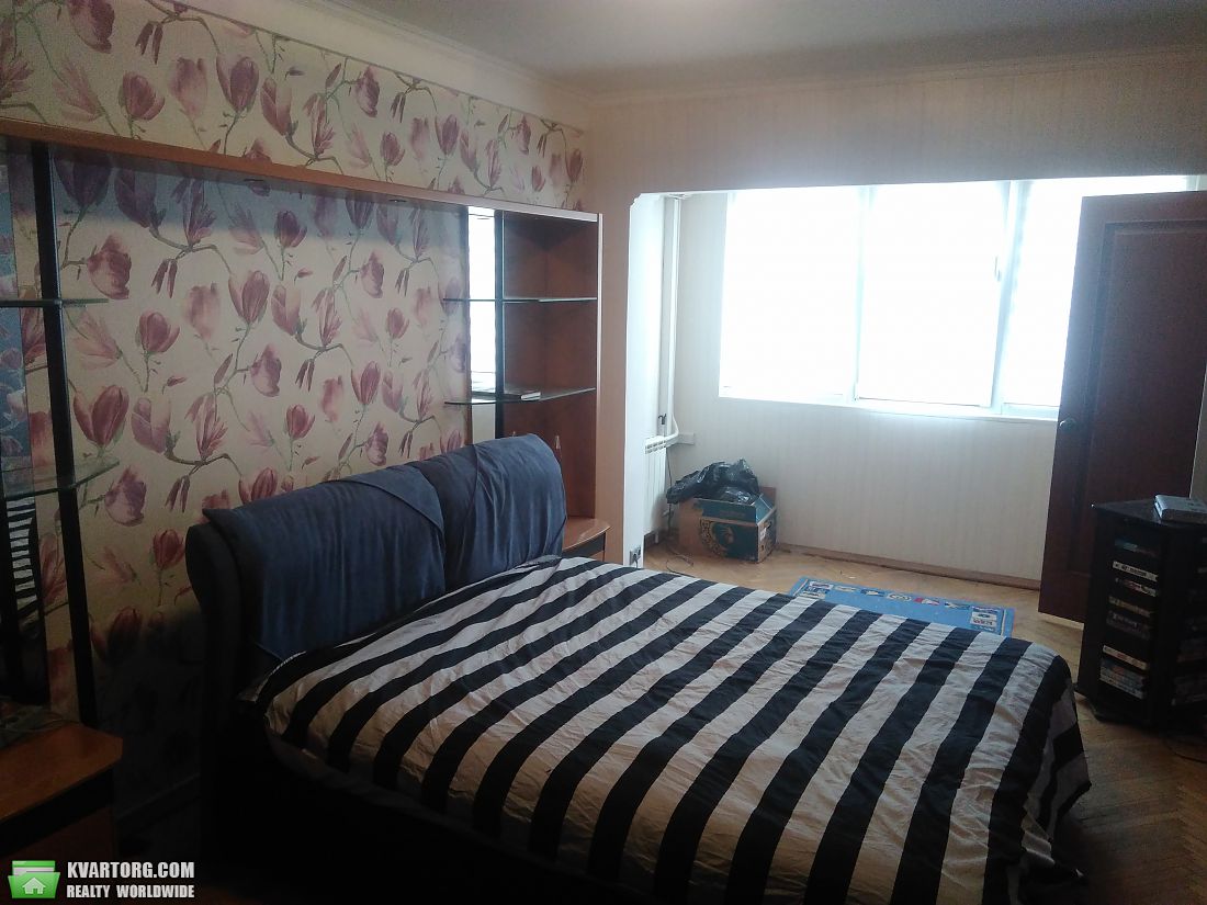 Sell 3-room apartment. Киев,  Березняковская — photo 8