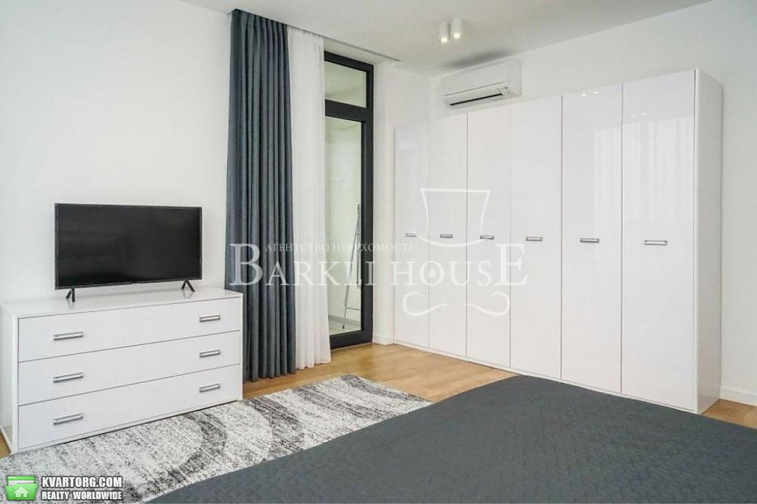 Rent out 3-room apartment. Киев, Деловая — photo 7