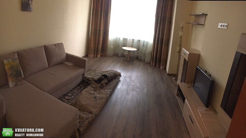 Rent out 2-room apartment. Киев,  Чавдар — photo 2
