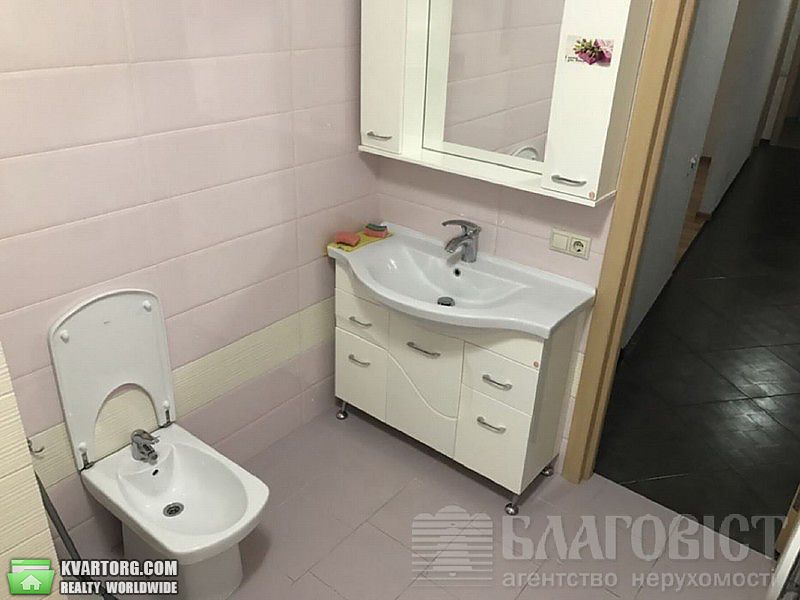 Sell 2-room apartment. Киев,  Днепровская наб — photo 2