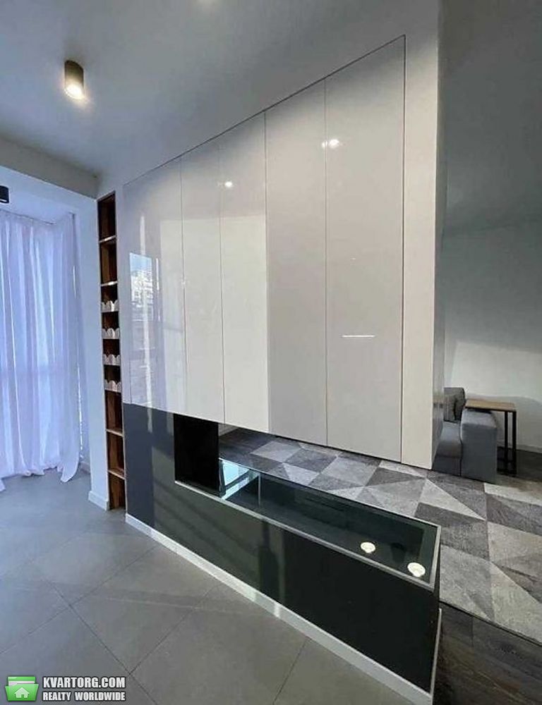 Rent out 1-room apartment. Киев,  Саперное поле — photo 7