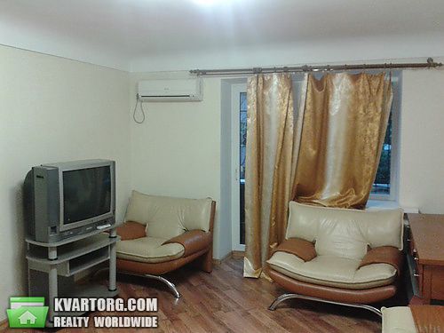 Sell 2-room apartment. Киев, Гайдай — photo 1