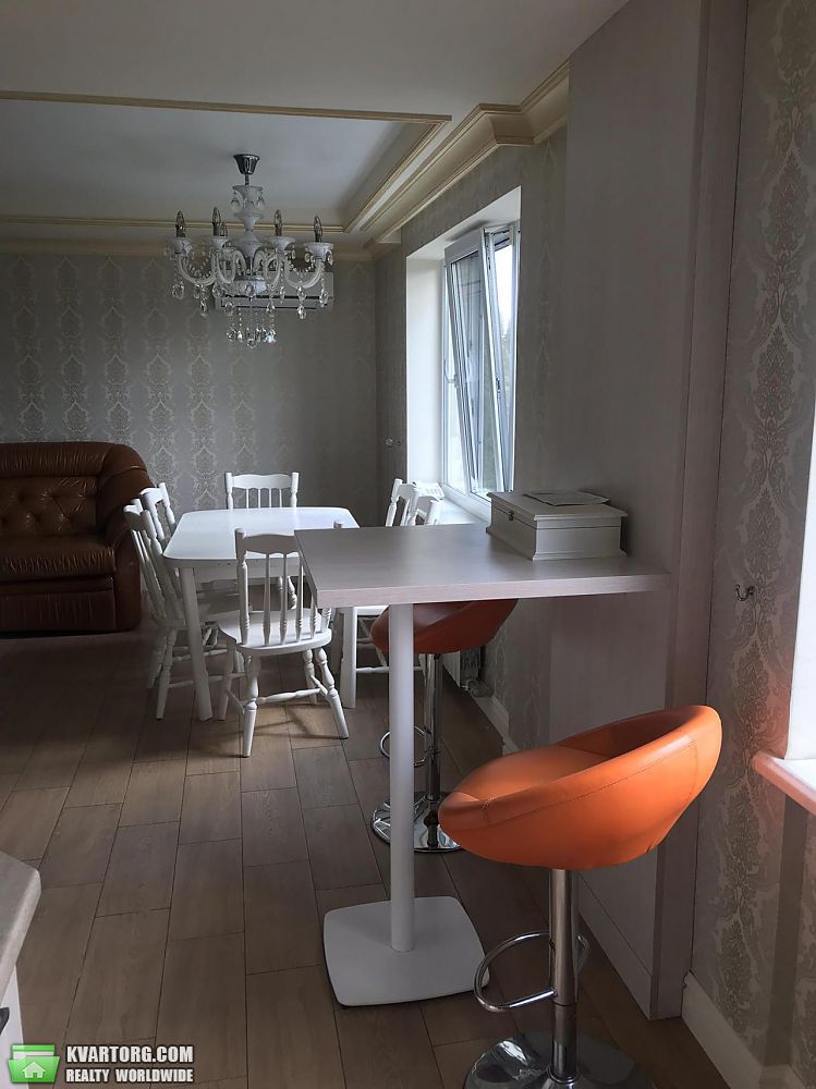 Rent out 3-room apartment. Киев,  Жилянская — photo 7