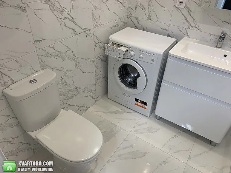 Rent out 2-room apartment. Киев,  Заречная — photo 8