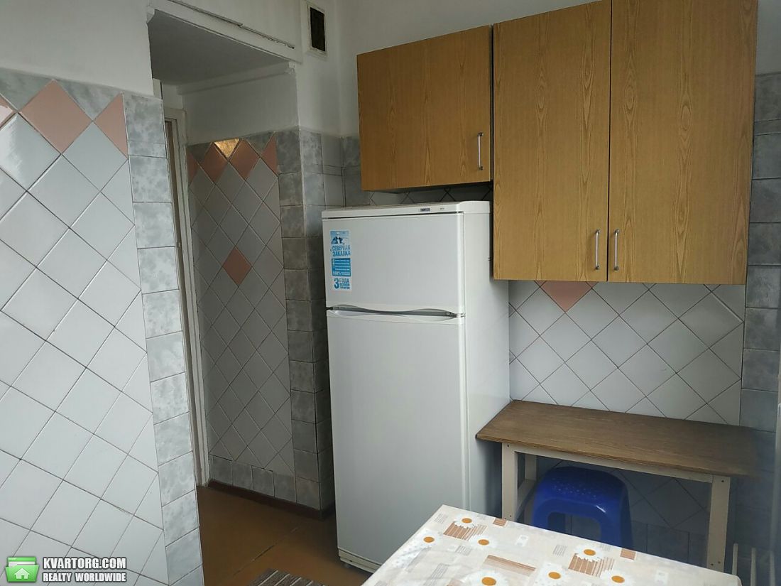 Rent out 1-room apartment. Киев,  Ватутина пр — photo 6