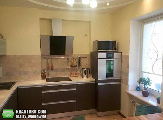 Rent out 2-room apartment. Киев, Приорская ул. — photo 1