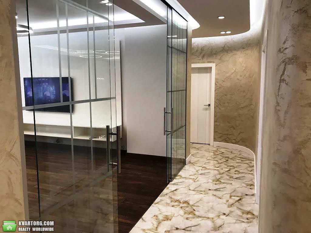 Sell 3-room apartment. Киев,  Драгомирова — photo 2