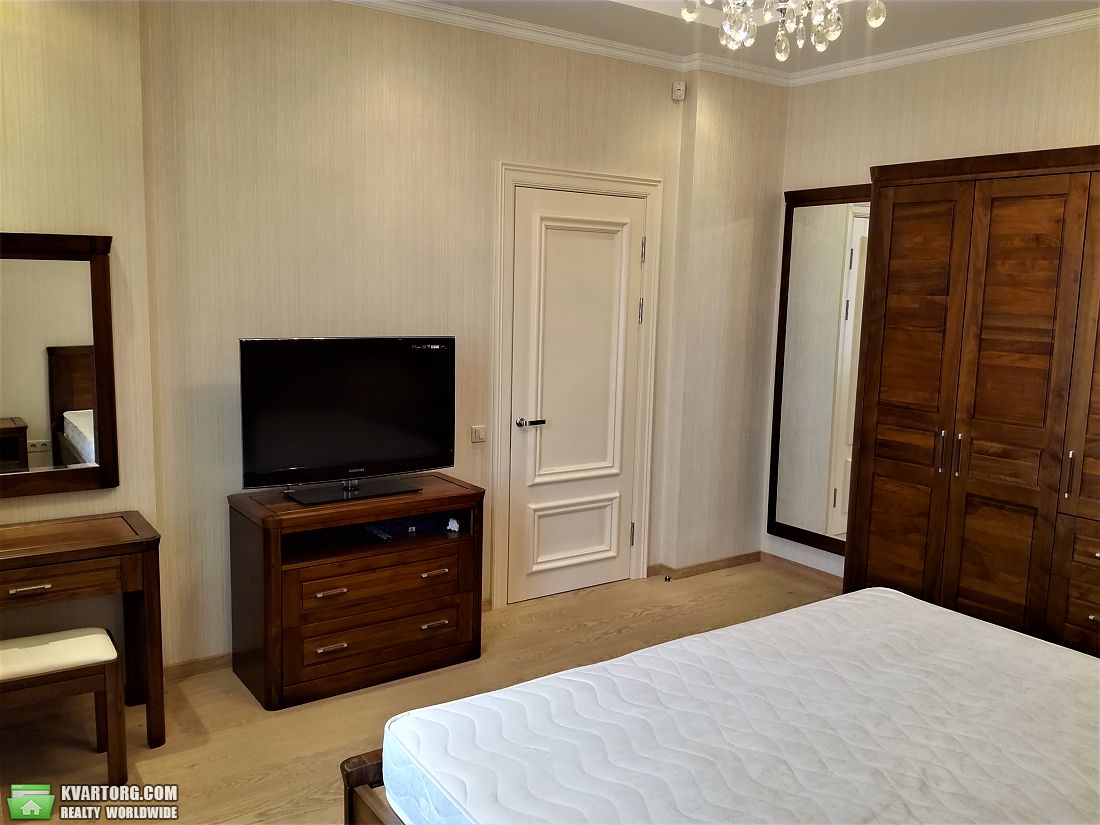 Rent out 3-room apartment. Киев,  Леси Украинки бул — photo 5