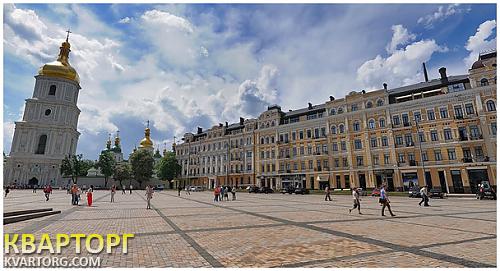 Sell multi-room apartment. Киев,  Владимирская — photo 1