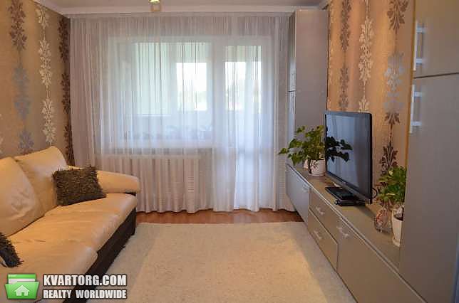 Sell 2-room apartment. Киев,  Большая Китаевская — photo 1