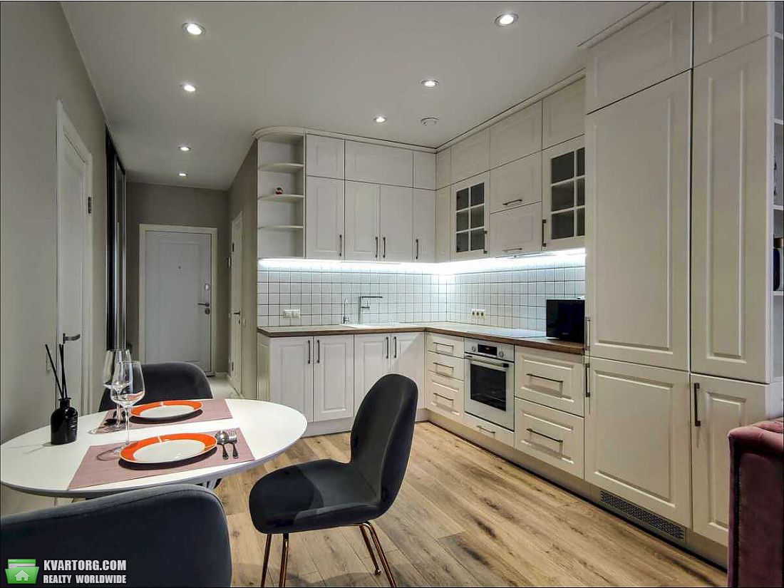 Rent out 1-room apartment. Киев, Набережно Рыбальская — photo 6