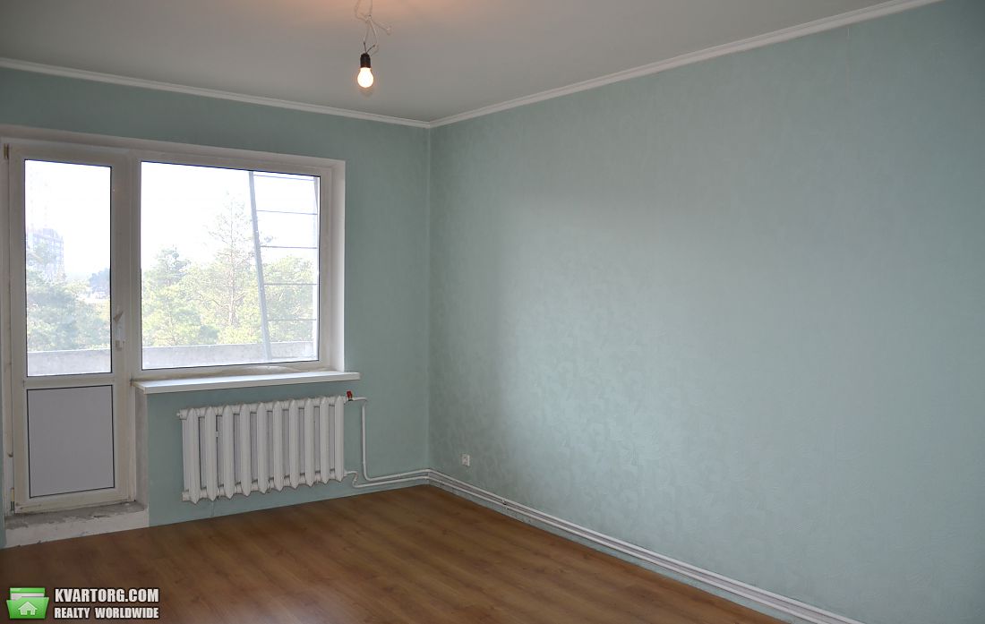 Sell 3-room apartment. Киев,  Пономарева — photo 2