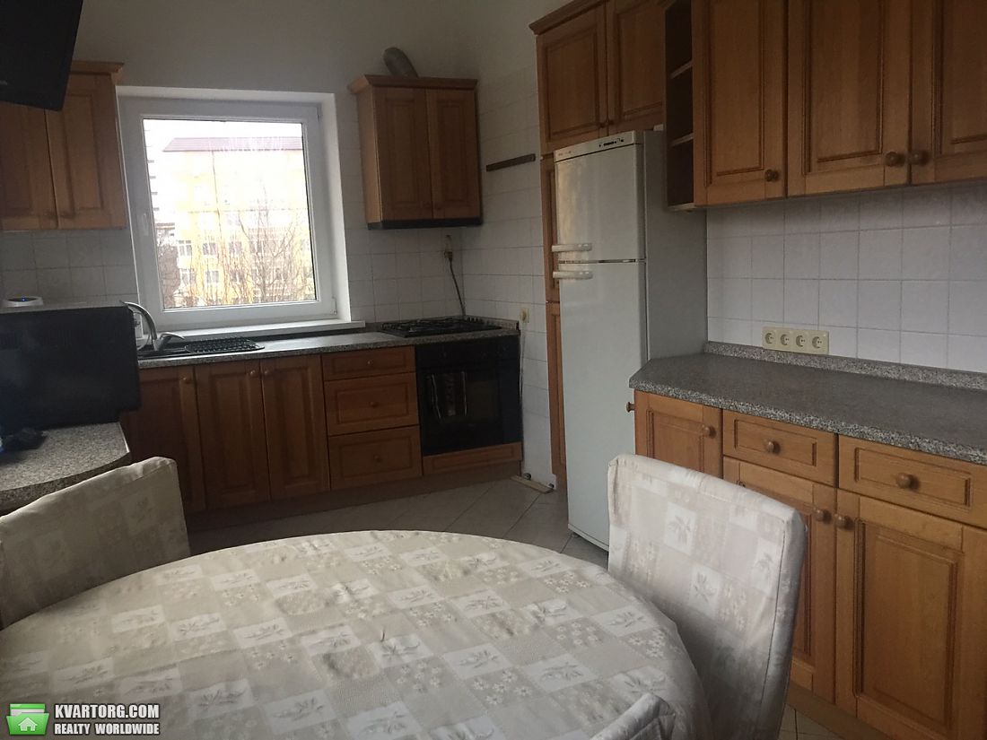 Rent out house. Киев,  Столетова — photo 8