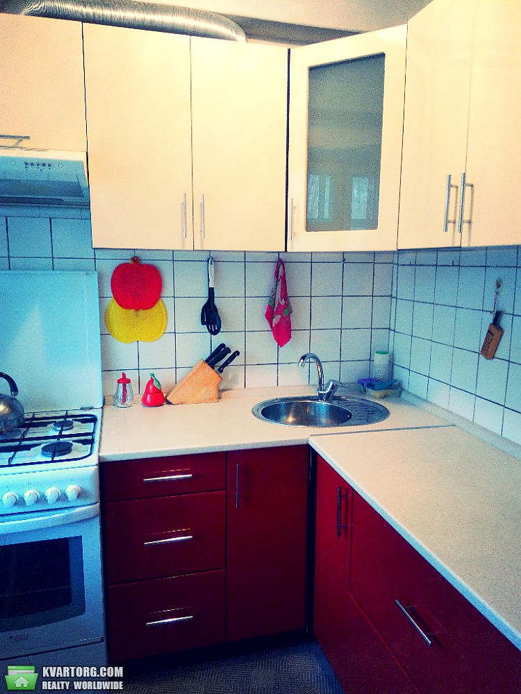 Rent out 3-room apartment. Киев,  Васильковская — photo 4