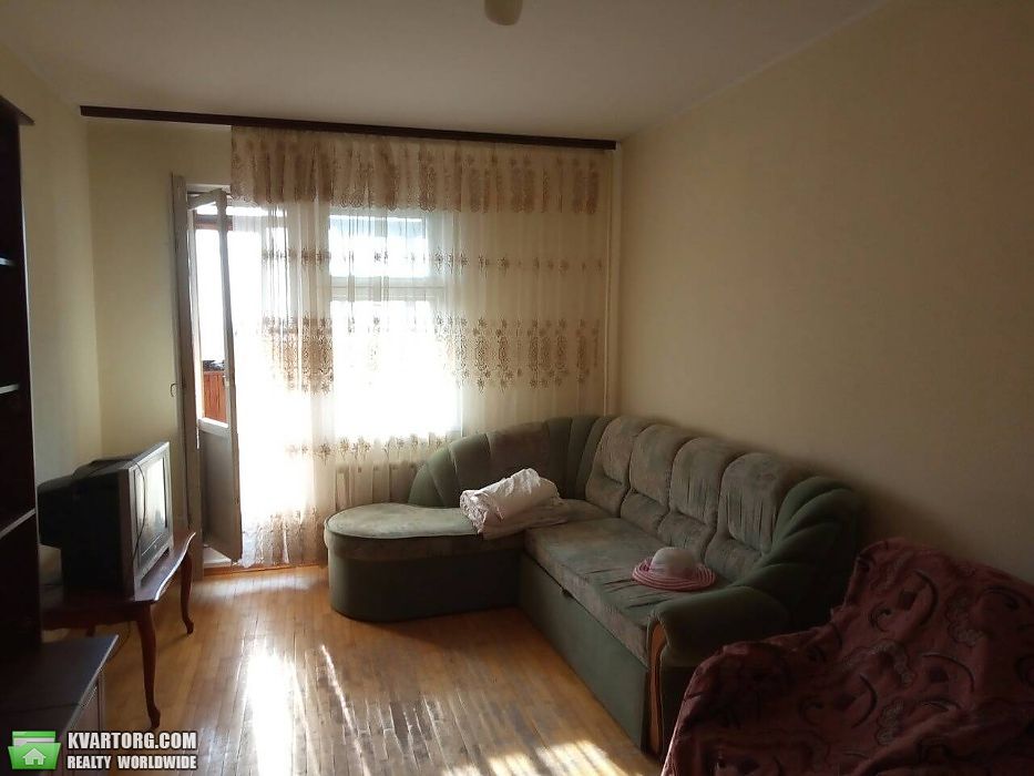 Rent out 2-room apartment. Киев,  Лисковская — photo 5