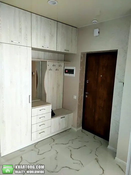 Rent out 2-room apartment. Львов, Шевченка — photo 3