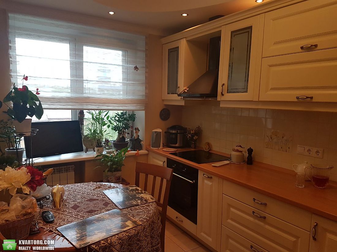 Sell 3-room apartment. Киев,  Боженко — photo 8