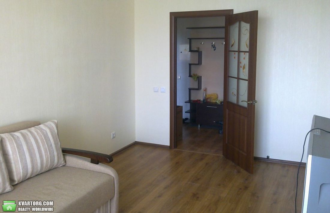 Sell 2-room apartment. Киев, Сикорского — photo 1