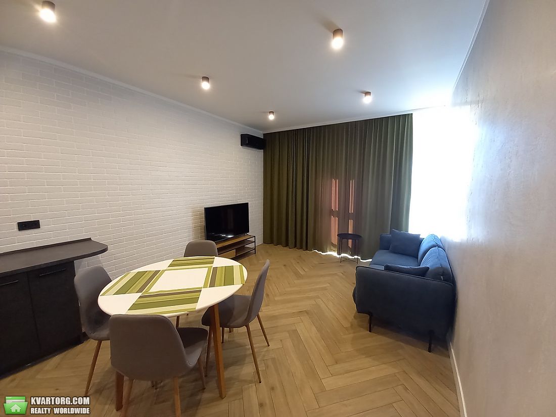 Rent out 1-room apartment. Киев, Джона Маккейна — photo 2