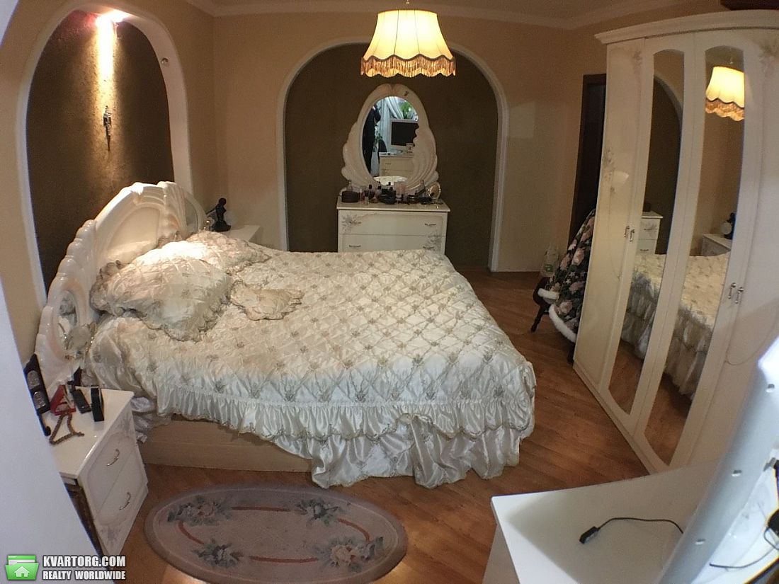 Sell 3-room apartment. Днепропетровск, Славы Бульвар — photo 1