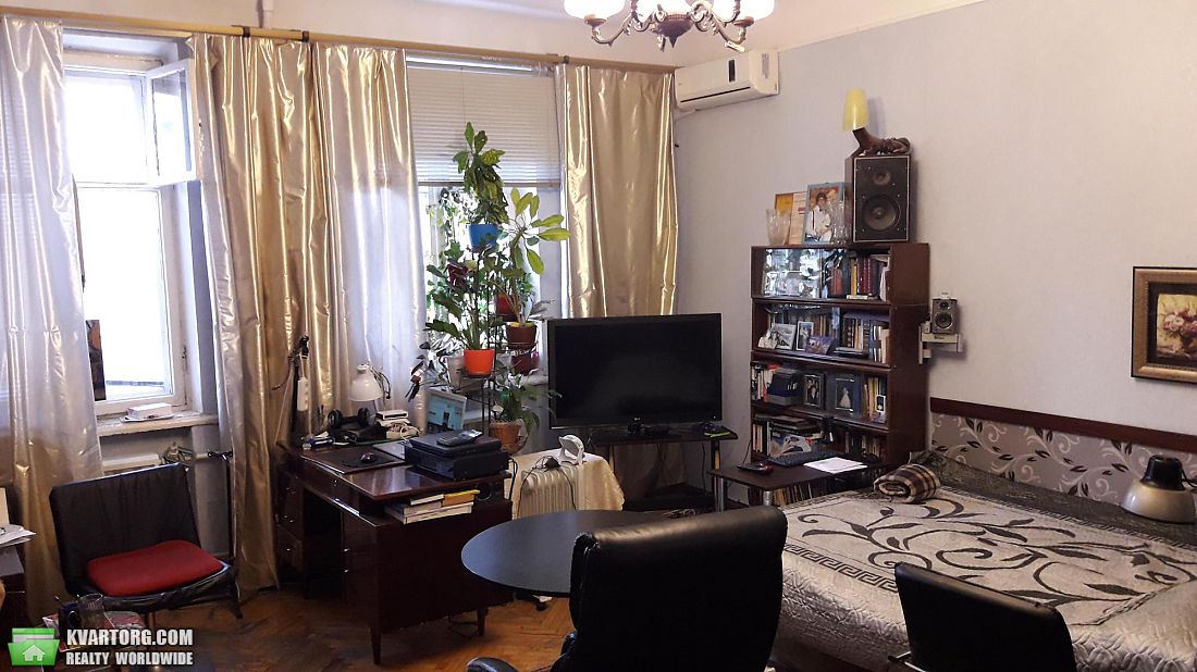 Sell 3-room apartment. Киев,  Тарасовская — photo 8