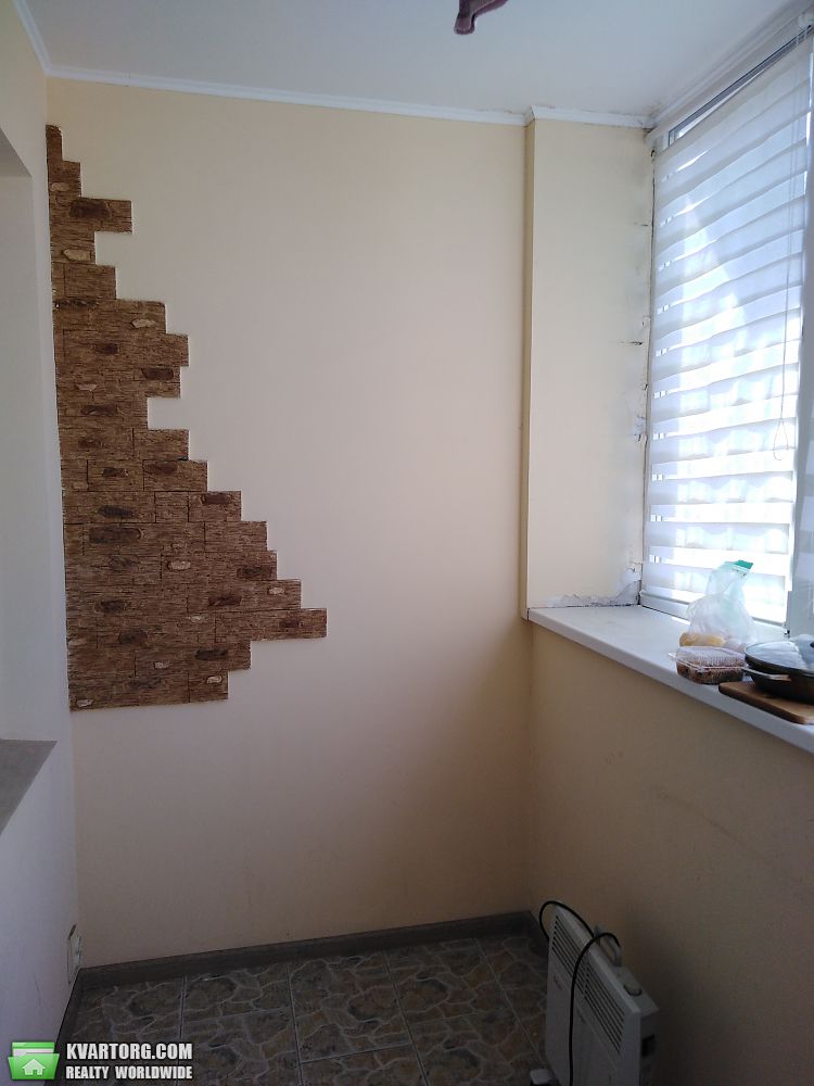 Sell 1-room apartment. Киев, ул.Радужная — photo 9