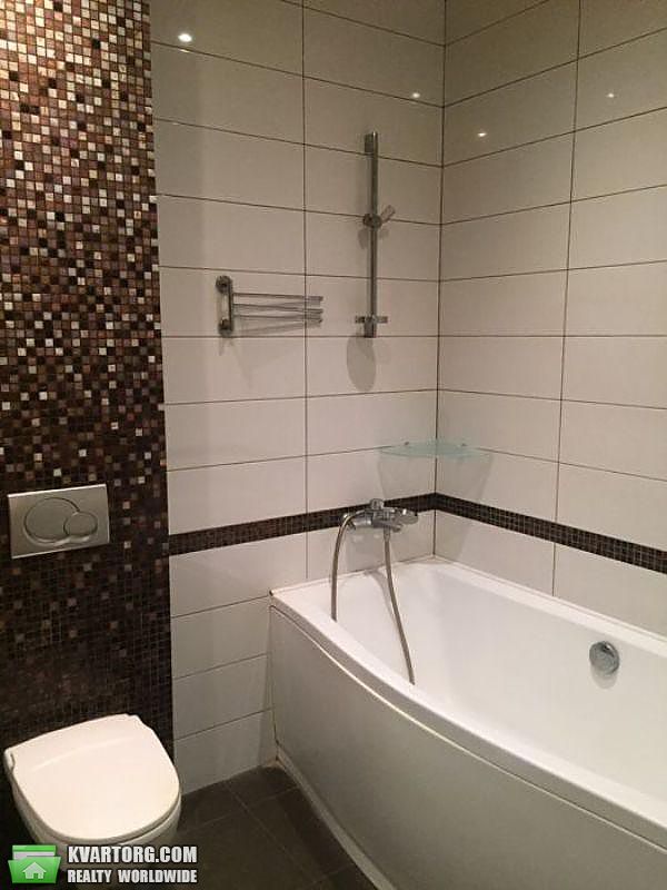 Rent out 3-room apartment. Киев,  Питерская — photo 5