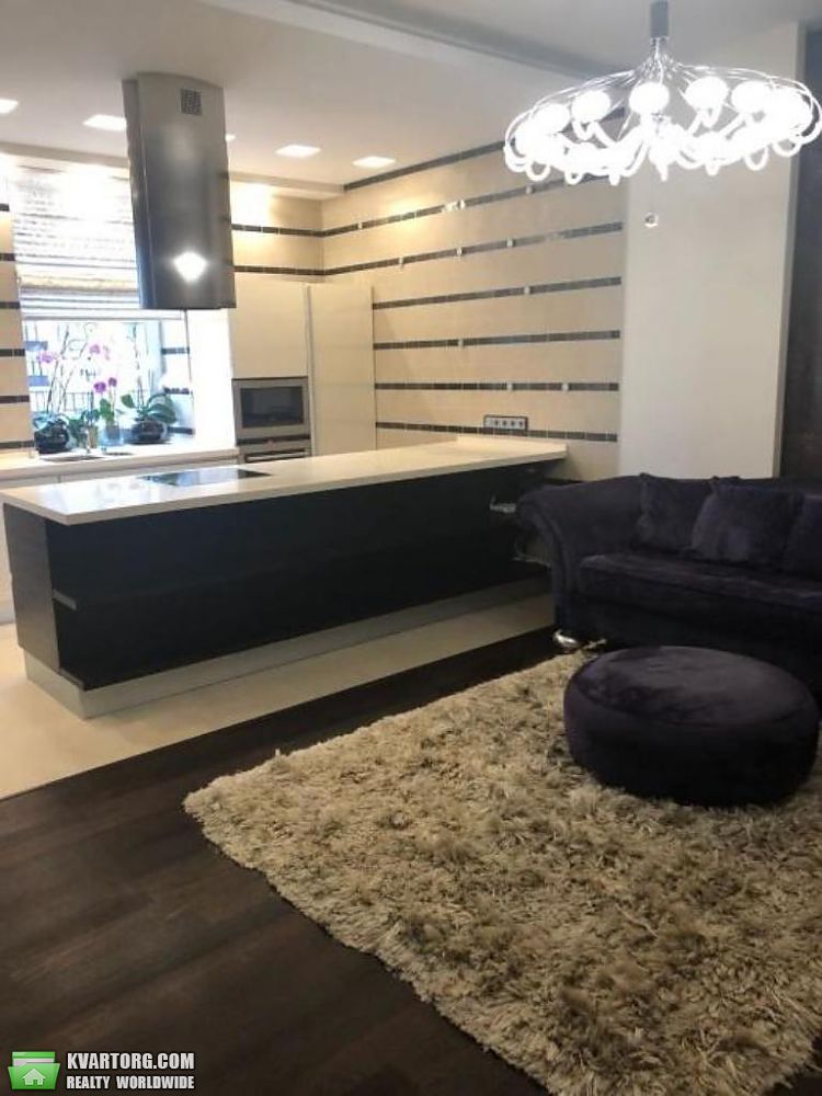 Rent out 2-room apartment. Киев, коновальца — photo 1