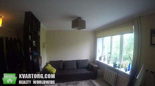 Sell 2-room apartment. Киев, Метростроевская — photo 1