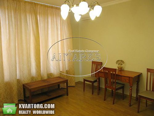 Rent out 2-room apartment. Киев, Жилянская — photo 2