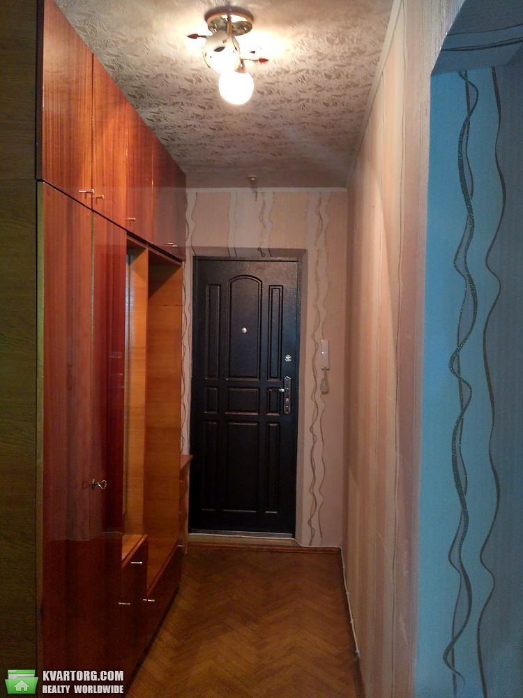 Rent out 3-room apartment. Киев,  Симиренко — photo 10