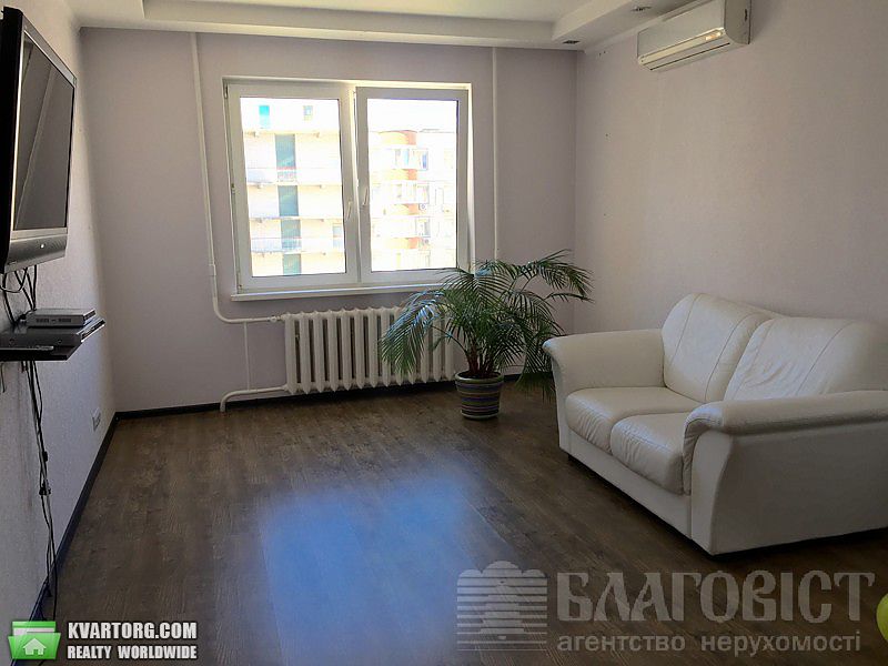 Sell 2-room apartment. Киев,  Феодосийский пер — photo 1
