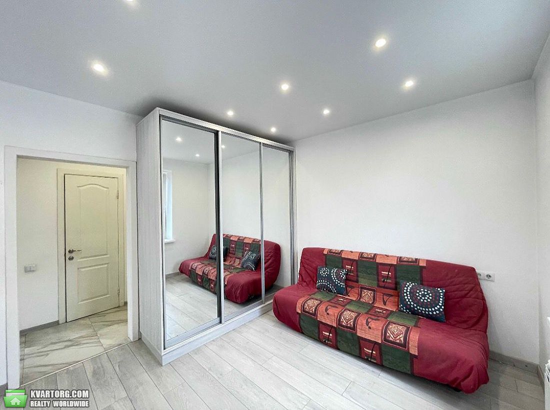 Sell 1-room apartment. Киев,  Пушкинская — photo 4