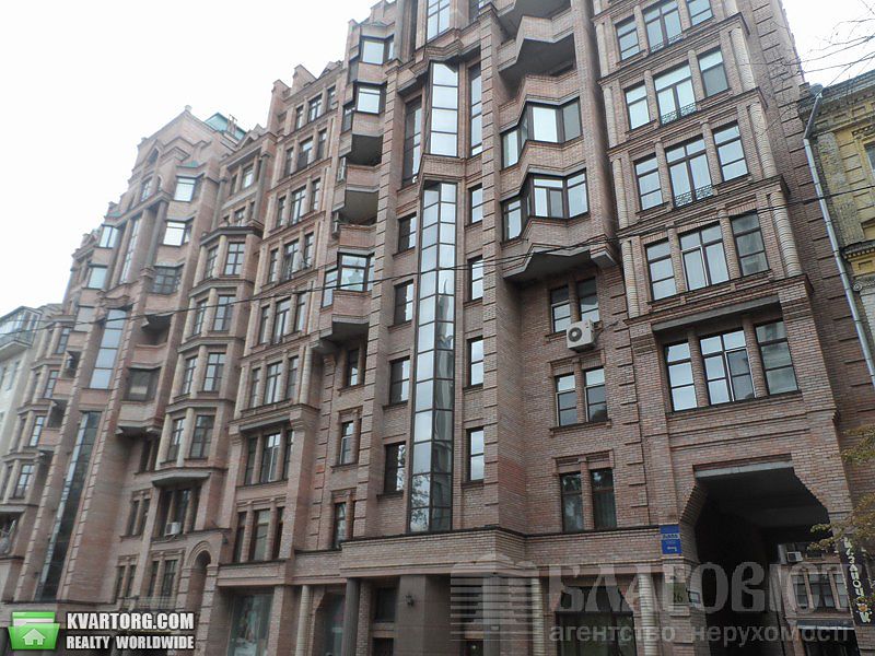 Sell 4-room apartment. Киев,  Гончара — photo 1