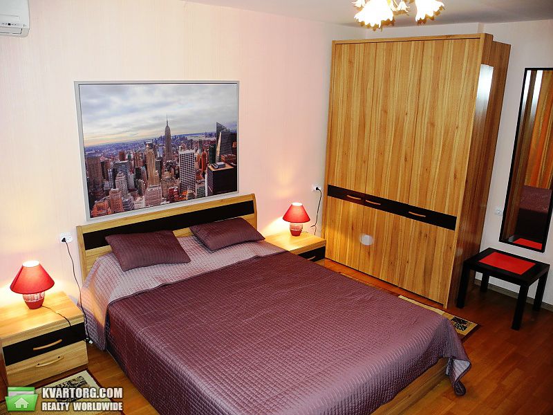 Rent out 1-room apartment. Киев,  Тверская — photo 1