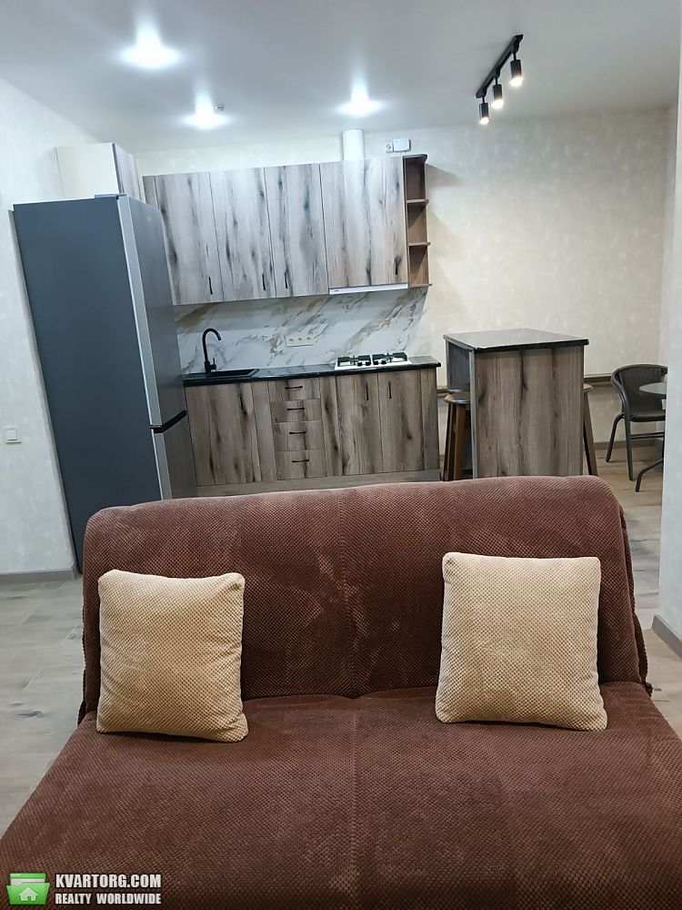 Rent out 1-room apartment. Киевская обл., хрустальная — photo 9