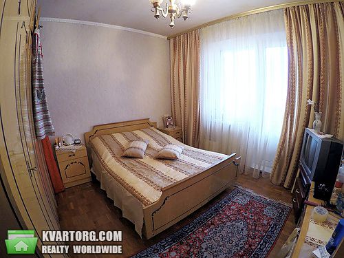 Sell 4-room apartment. Киев,  Феодосийская — photo 1