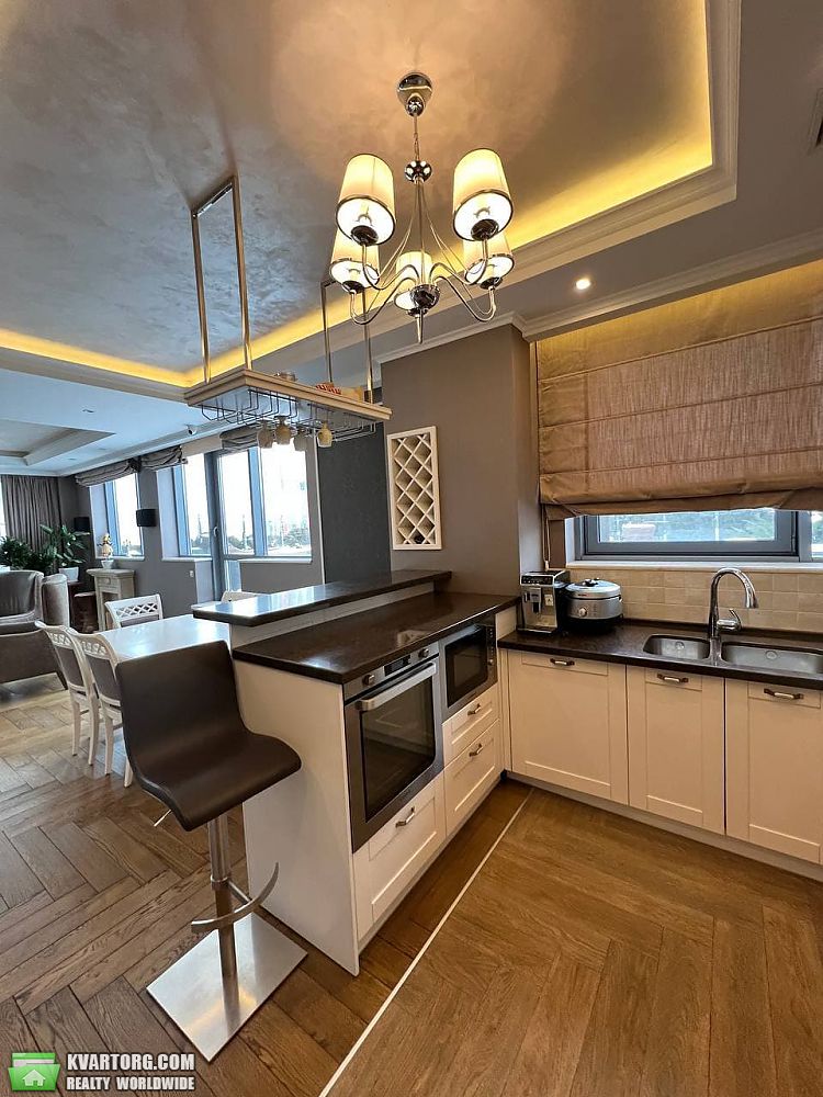 Sell 3-room apartment. Днепропетровск, Набережная Ленина — photo 1