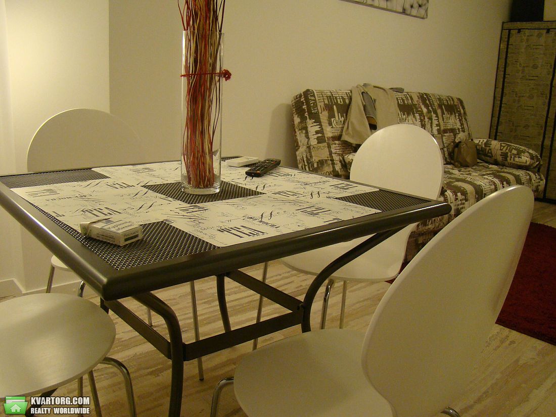 Rent out 1-room apartment. Киев, Флоренции — photo 2