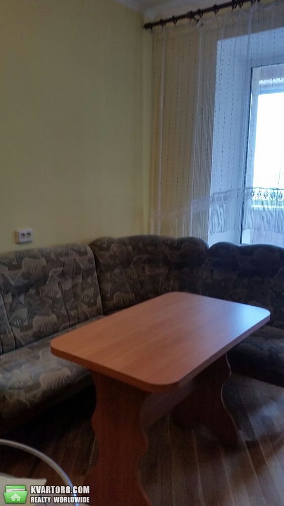 Rent out 2-room apartment. Киев,  Лебедева-Кумача — photo 3