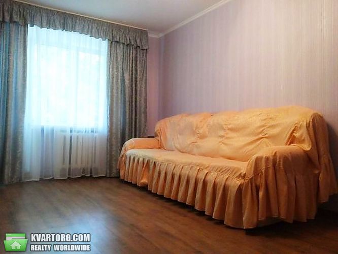 Rent out 2-room apartment. Киев,  Стадионная — photo 2