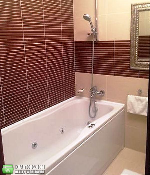 Rent out 3-room apartment. Киев,  Дегтяревская — photo 9