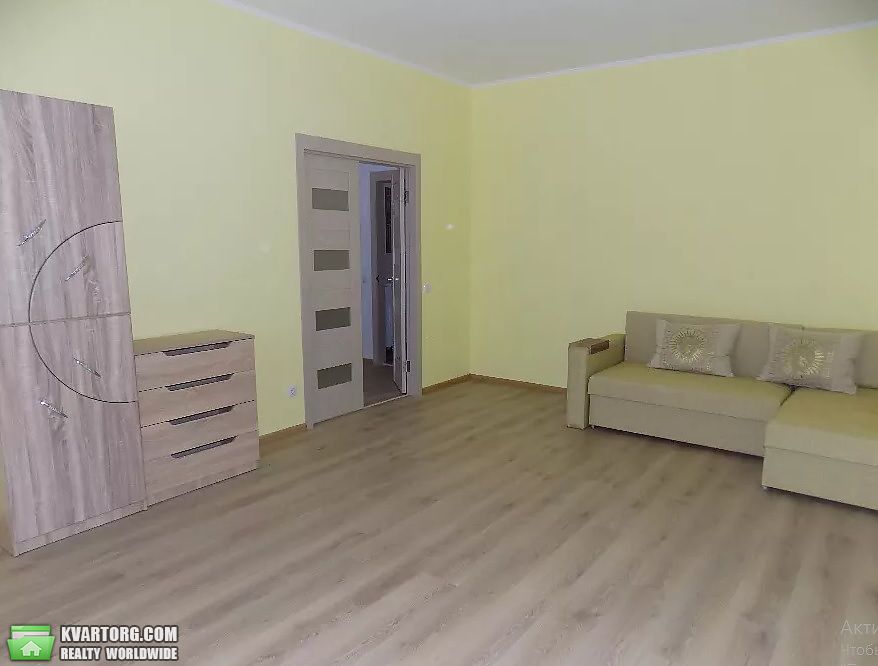 Rent out 2-room apartment. Киев, ЖК — photo 9