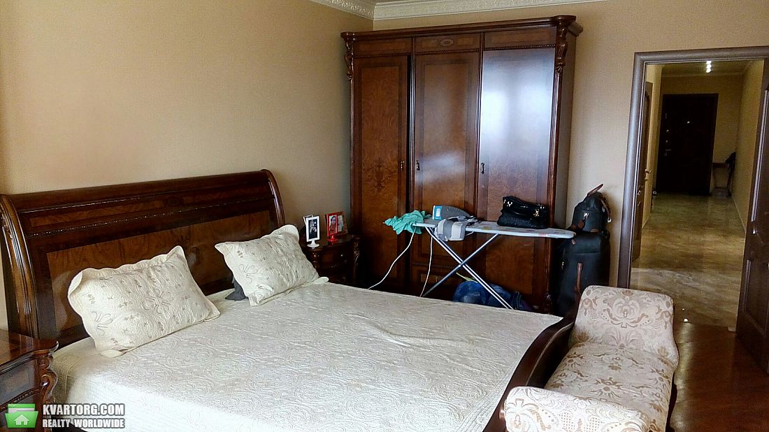 Sell 3-room apartment. Киев,  Перова бул — photo 4