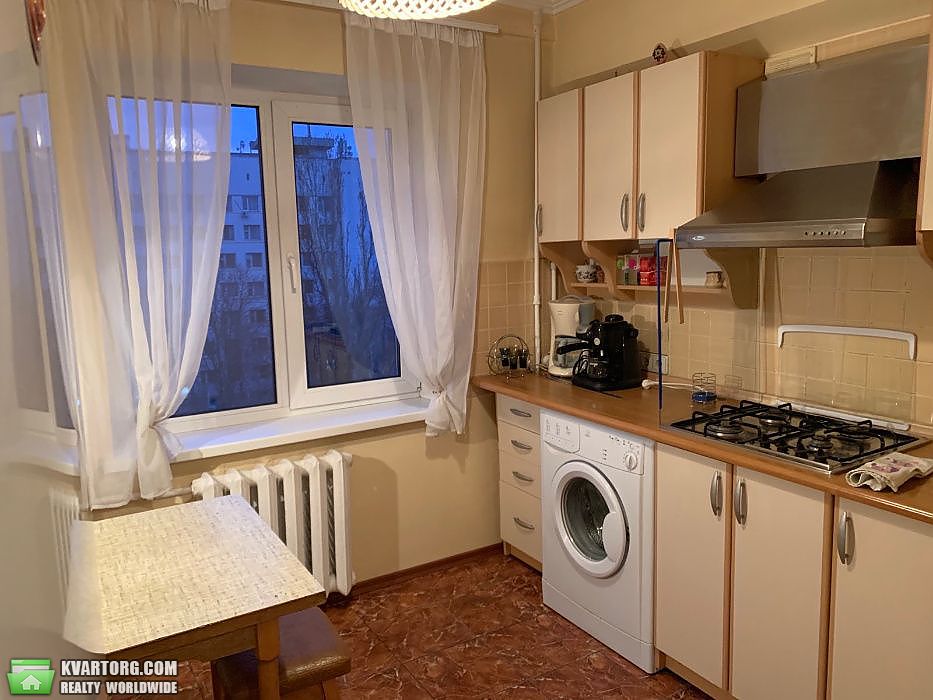 Rent out 2-room apartment. Киев,  Политехническая — photo 1