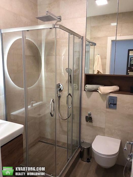 Rent out 3-room apartment. Киев, Драгомирова — photo 9