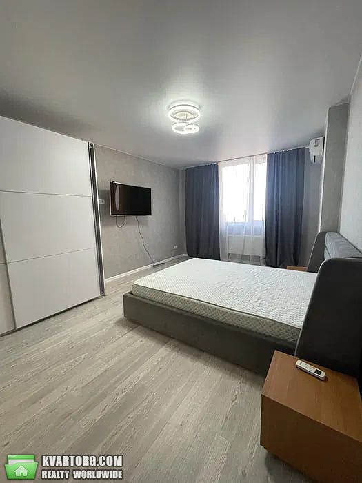 Rent out 1-room apartment. Киев, Сім&700;ї Стешенків 9 — photo 5