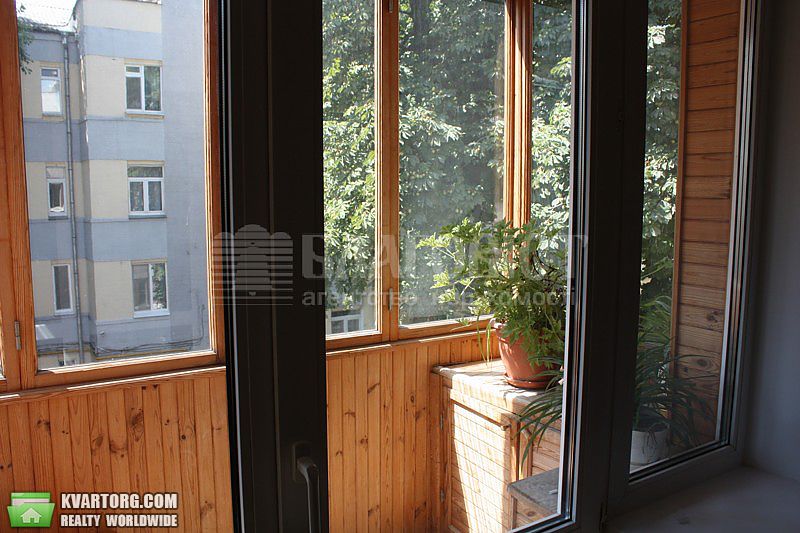 Rent out 2-room apartment. Киев,  Липская — photo 1